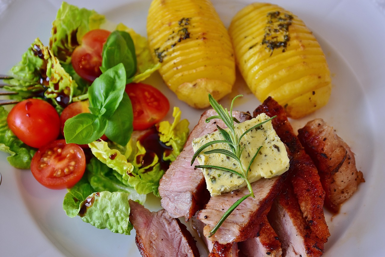 Tuscan Steak and Salad