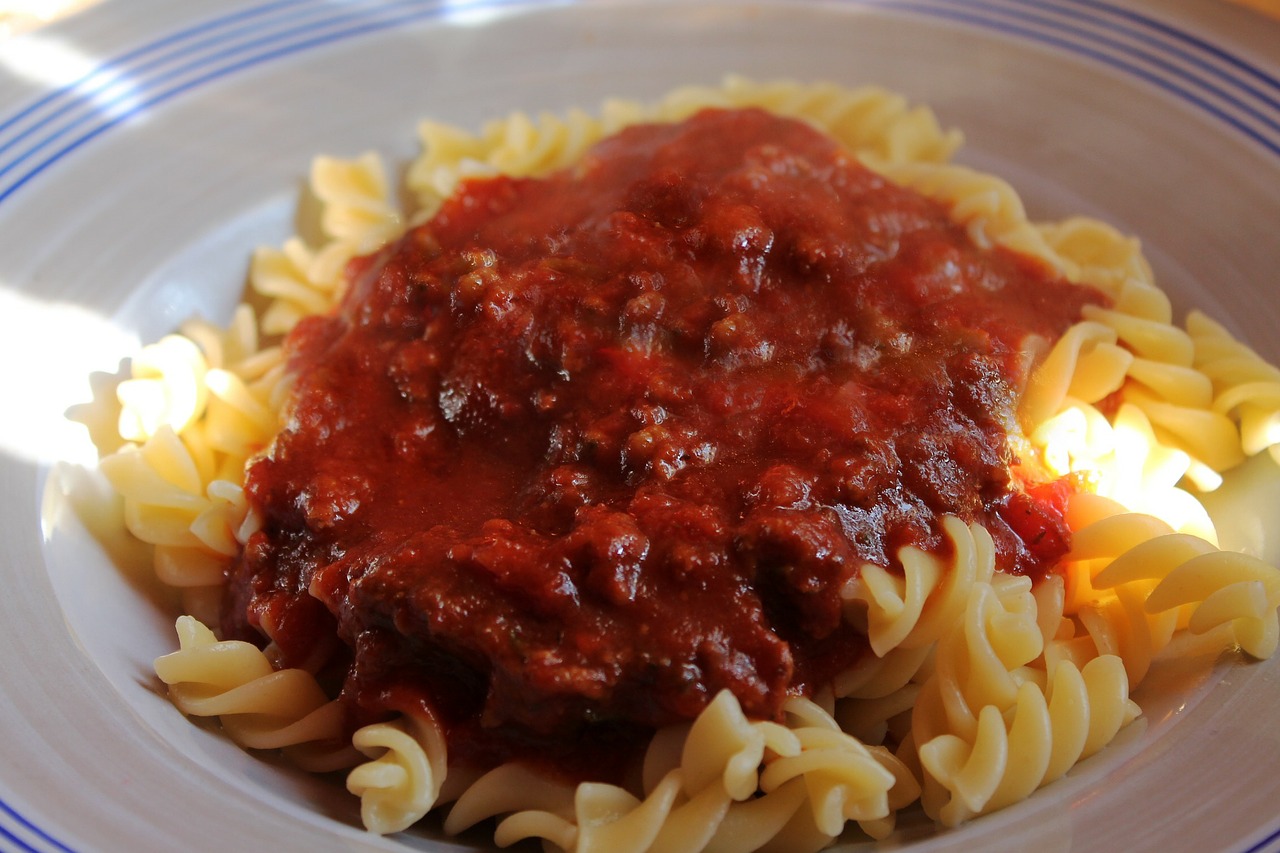 Vegetables With Fusilli and Thai Sauce