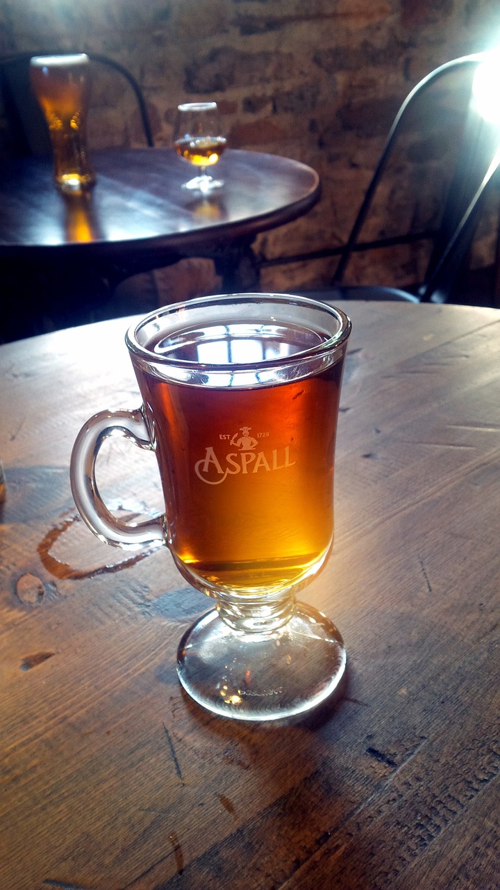 Wassail (Non-Alcoholic Mulled Apple Juice)