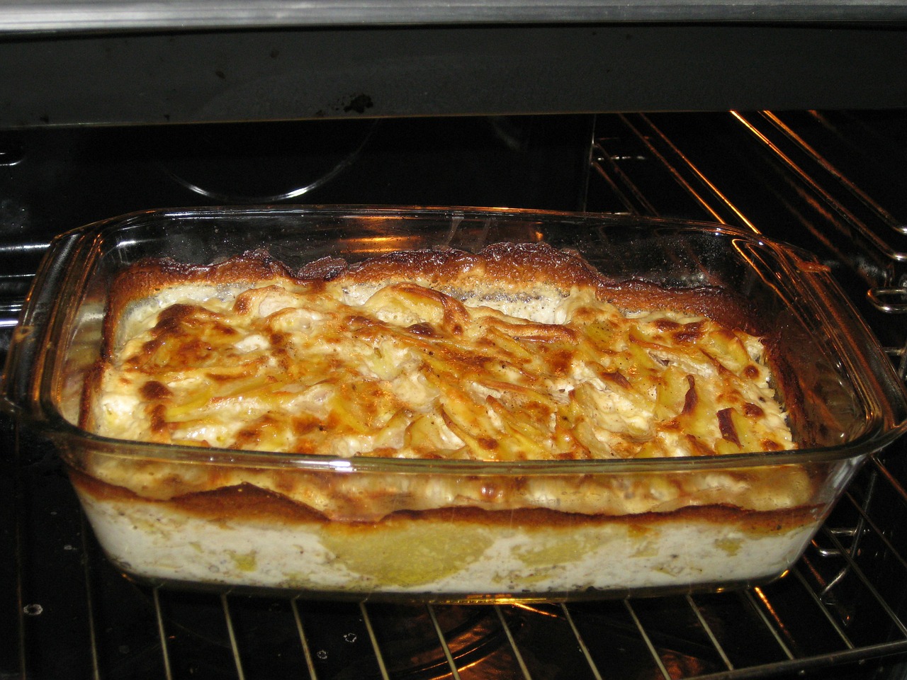 Won't Mess up Your Oven Scalloped Potatoes