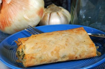 Yummy Greek Spinach Pie (Spanakopita)
