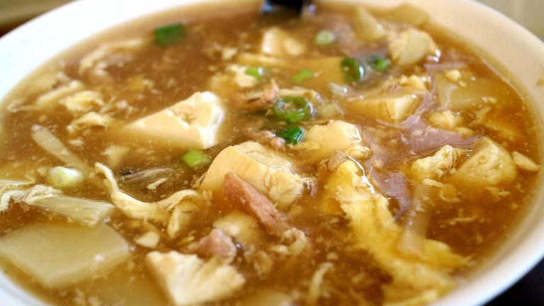 Chinese Soup With Tofu