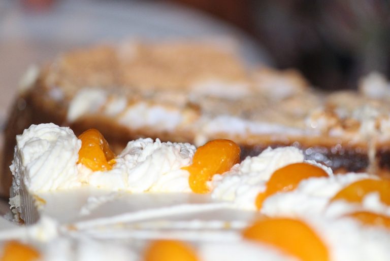 Parve Peach Cake