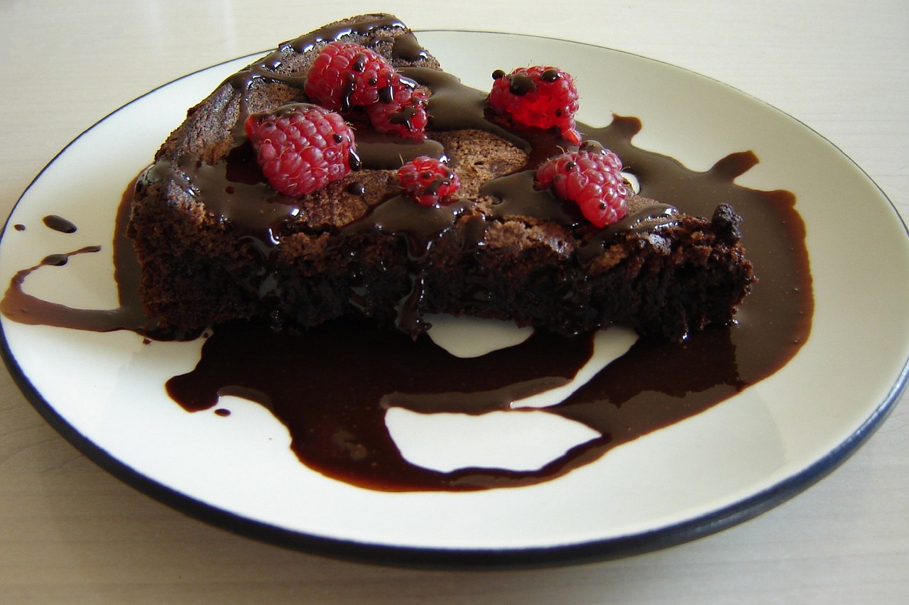 Molten Flourless Chocolate Cake