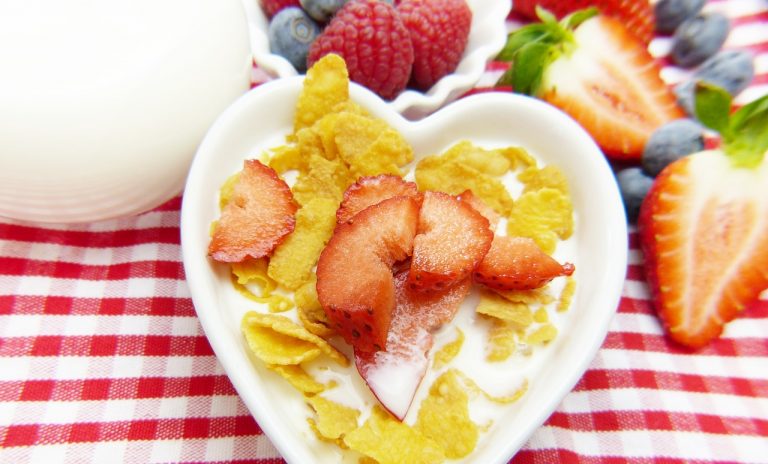 Makai Nu Shaak (Corn Cooked With Milk)