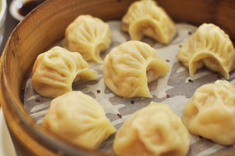 Dampfnudela Steamed German Dumplings