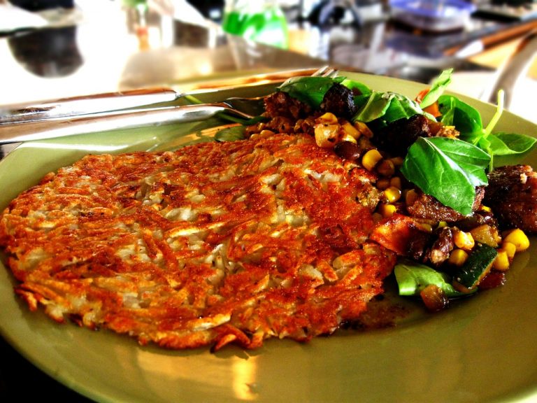 Easy Crispy Fried Cheese-Topped Hash Browns Patties