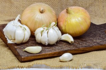 Cheesy Onion Garlic Bread