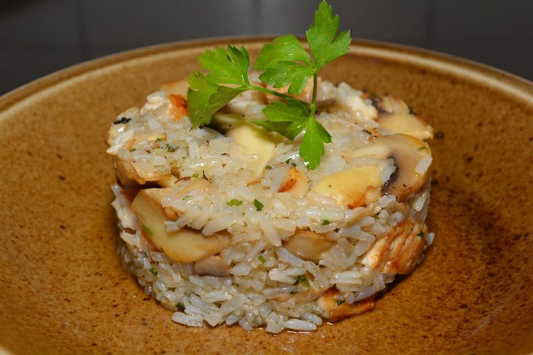Easy Chicken-Mushroom and Rice Casserole