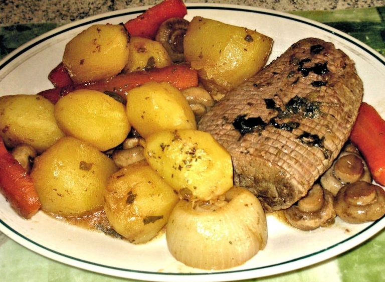 Salisbury Steak and Onion Gravy
