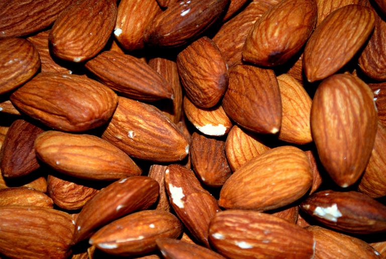 Chipotle Roasted Almonds