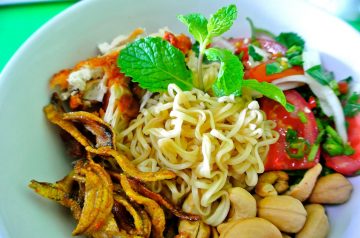 Asian Salmon Noodle Salad