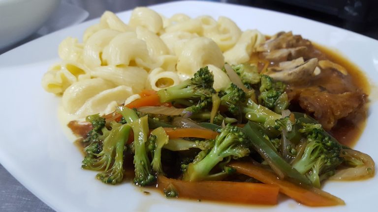 Skillet Beef and Macaroni