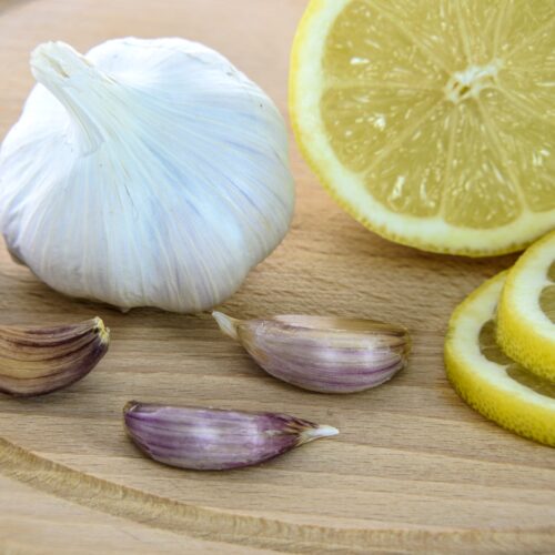 How to mince garlic