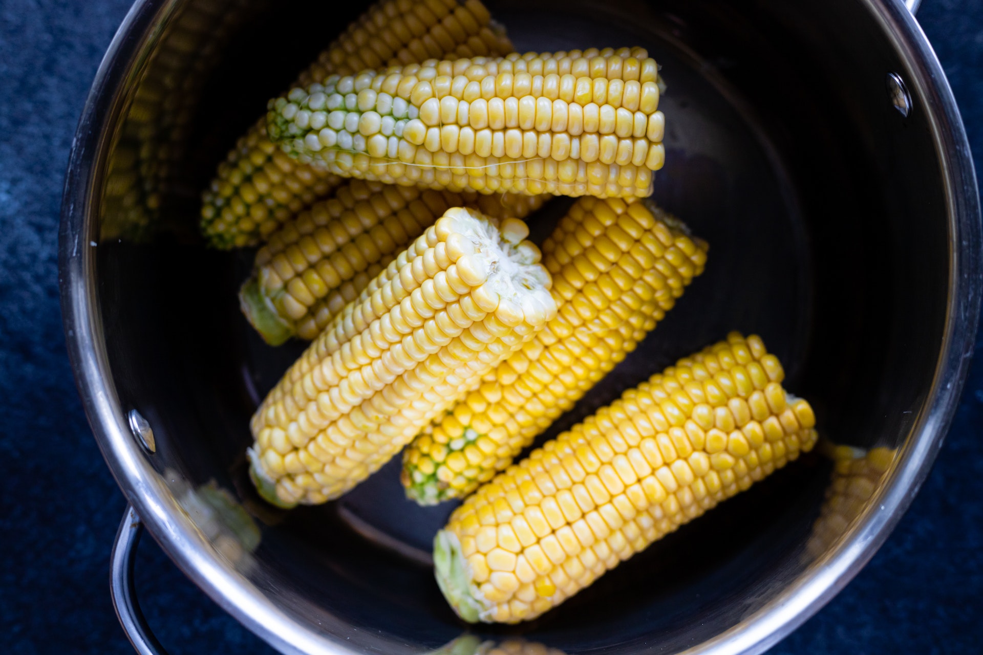 How long to boil corn on the cob